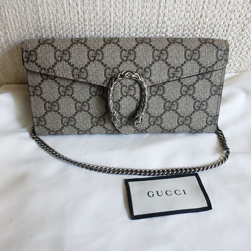 ❤️SOLD❤️Authentic Gucci Wallet on Chain